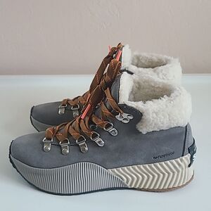 SOREL OUT N ABOUT III CONQUEST WATERPROOF BOOTS FAUX SHEARLING CUFF Gray Size 6